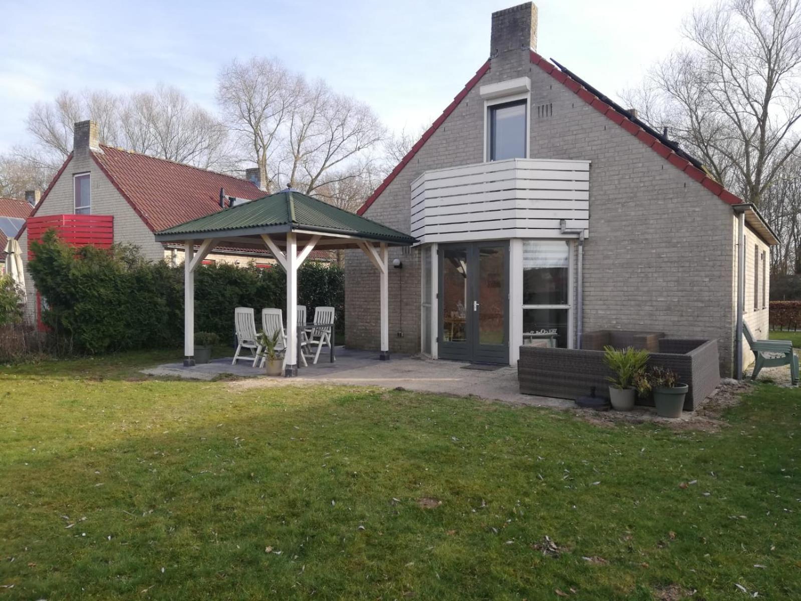 Gezellige Vakantiewoning Aan Het Water In Ewijk - Recreational Only No Workers Εξωτερικό φωτογραφία