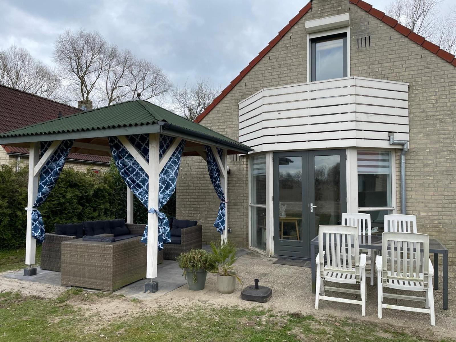 Gezellige Vakantiewoning Aan Het Water In Ewijk - Recreational Only No Workers Εξωτερικό φωτογραφία